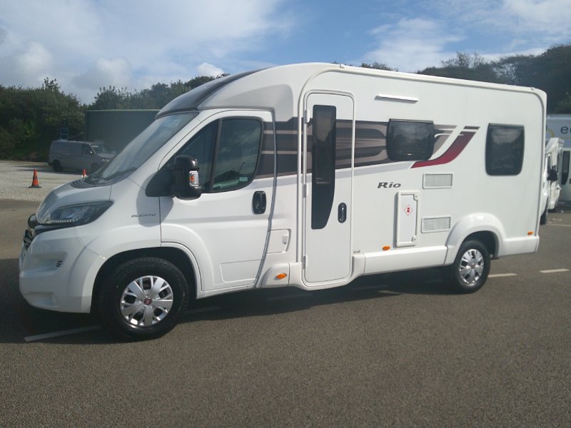 White Swift Rio 340